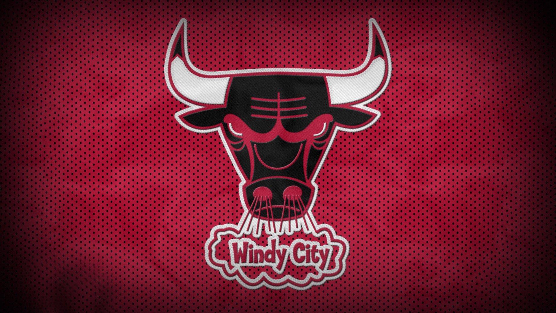 英超争冠白热化，曼城、阿森纳、利物浦三强鏖战，谁能笑到最后？