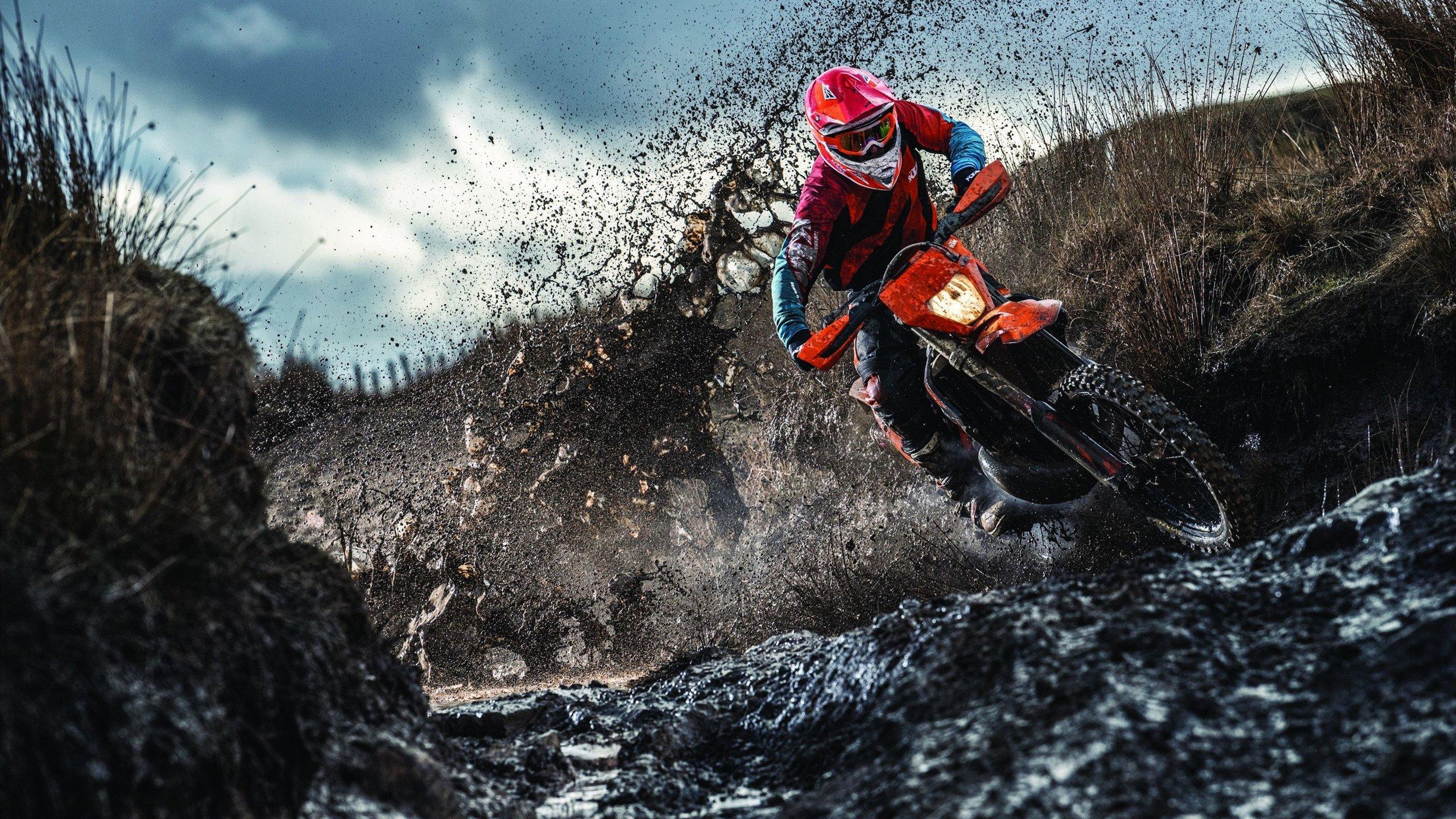 抢七大战惊心动魄，纳达尔逆转晋级温网八强